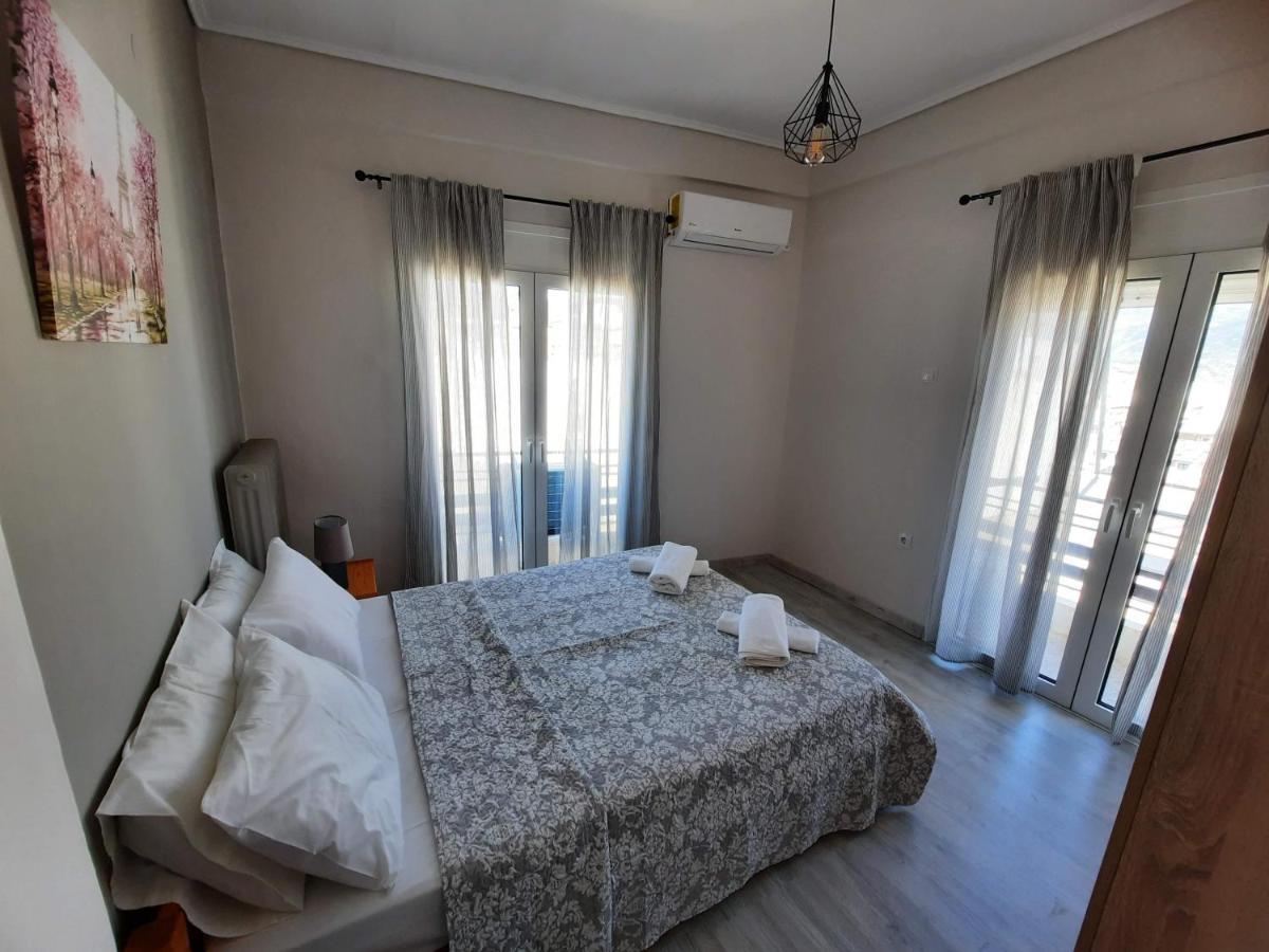 Cosy Apartment In The Heart Of The City Kalamata Exterior photo